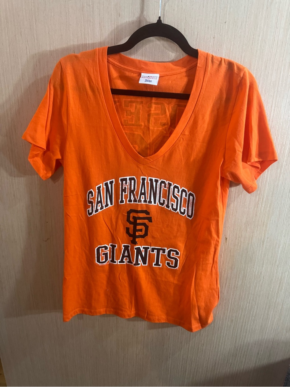 Women’s MLB San Francisco Giants Posey Orange V-Neck Tee Size Large